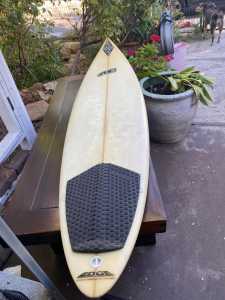 Surfboard, short board, fibreglass