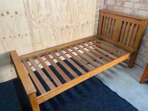 Solid Wood Single slat bed frame