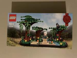 LEGO Jane Goodall Tribute 40530 - Brand New