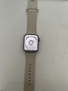 Apple watch series 8 (A2773) 41mm Gold E sim Compatible
