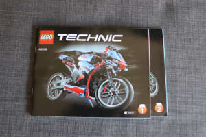 LEGO Technic 42036 - Street Motorcycle