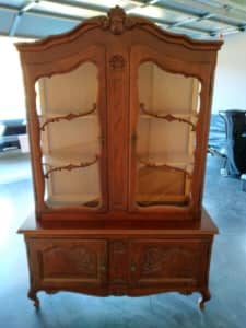 ANTIQUE OAK  OLD HAND CRAFTED DISPLAY CABINET MADE IN BELGIUM
