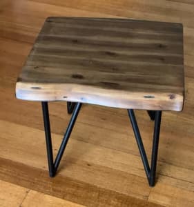 Side Table (550Hx550Wx550D)