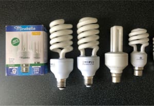 6 x Energy efficient eco light globes bulb screw and bayonet
