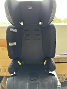 Tempo convertible booster car seat