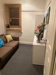 Excellent Room for Rent in a Physiotherapy Centre