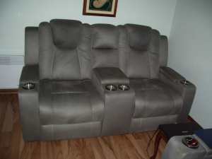 Lounge 2 seater recliner