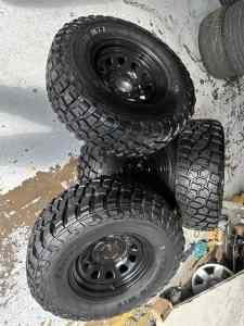 4x BRAND NEW WHEELS 285/75/16 ET0 6x139.7 ALMOST LIKE NEW TYRES 99%