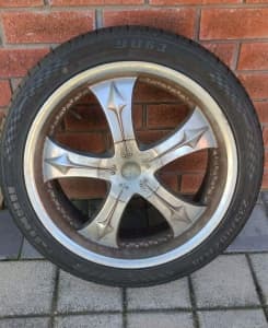 Wheel and Tyre Holden Commodore 235/40/R18