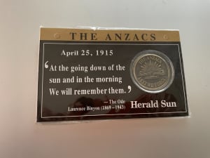 The ANZACS 100th Anniversary Commemorative Coin Medallion / Medal 