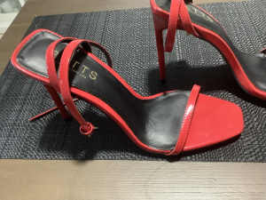 BETTS RED STILETTO HEELS SIZE 9 - as new