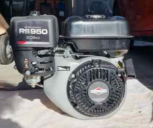 Briggs and Stratton RS 950 series 208cc stationary engine