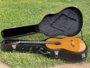 Classical guitar, solid top Yamaha and case