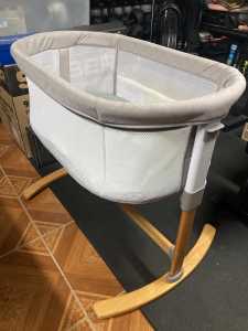 Baby Bassinet - Osmo RRP$159