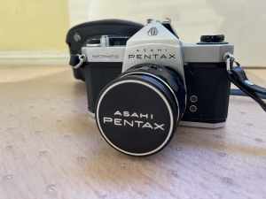Asahi Pentax SP 35 mm Spotmatic Camera