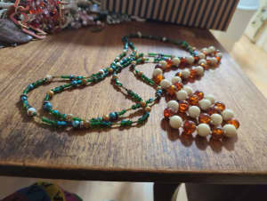 Retro beads: 2 sets