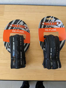 Road bike Tyres Maxxis Re-Fuse 700x23c