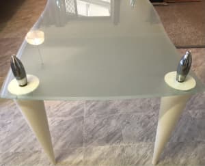 THICK GLASS KITCHEN TABLE
