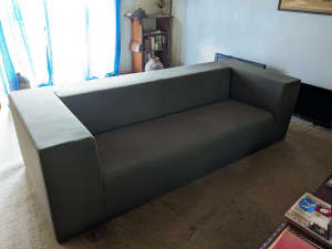 Contemporary lounge 3 seater