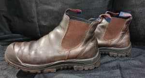 Mongrel Boots safety boots. $20. Steel toe cap. Mens Size: 7.