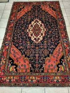 Persian handmade soft wool Hamedan rug