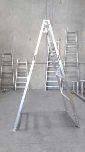 2.4 to 2.7m new trestle ladder Aus aluminium scaffold Melbourne