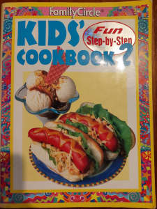 Kids Cookbook, Family Circle, Step-By-Step, 111 Pages