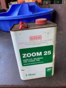 Zoom 25, 5 litre fuel can. Knoxfield.