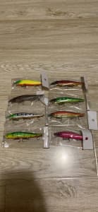 8PC-Fishing Lure. Catches fish!