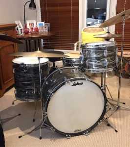 Ludwig 1964 3 piece Super Classic shell pack in Black Oyster Pearl