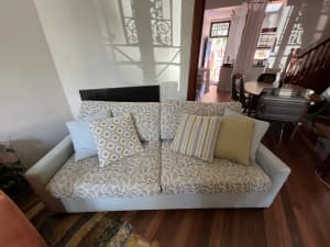Price negotiable structly comfort customised 3 seater sofa bed