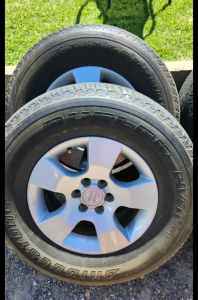 Nissan Navara D40 wheels & tyres 