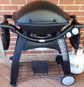Weber Family Q (Q3100) with Dual Burners, Hotplate, Stand, Side Tables