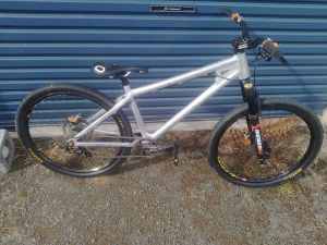 Mountain Bike Dirt Jumper for sale