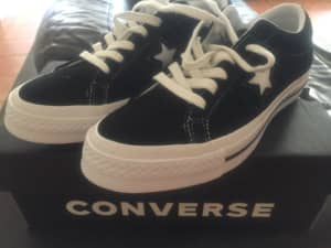 Converse Kids Shoes One Star Black size us5, 22 cm 