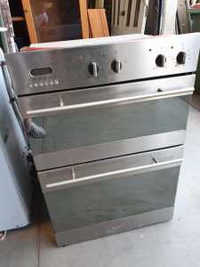Baumatic Multifunction Build-in Electric Oven $250 - Vinsan G1233