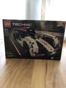 Lego technic Formula E Porsche 99X Electric