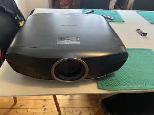 Epson EH-TW9300 4K Projector