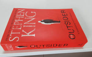 Outsider Stephen King WORTH AN INSPECTION