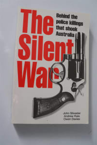 D1537 The Silent War by John Sylvester