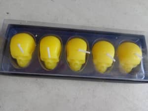 Skull Head Candles 5 in Packet Yellow