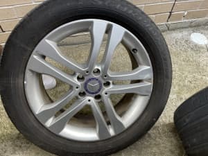 Mercedes GLA wheels and tyres X2