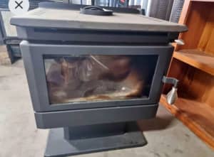 PRICE REDUCED..Scandia Warmbrite 200 Series 4 Indoor Wood Heater