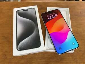 AS NEW IPHONE 15 PRO MAX 256GB NATURAL TITANIUM WITH APPLE WARRANTY
