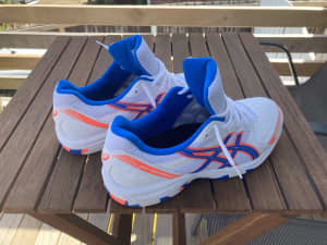 New ASICS Lawn Bowls Shoes Postage Included 