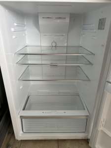 Chiq 410litre fridge/freezer