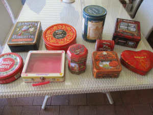 Bulk lot of decorative tins $30 the lot or $5 each