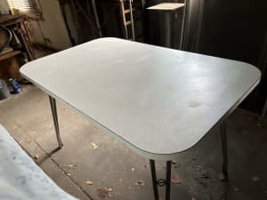1950s kitchen table laminated 