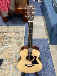 Taylor GS mini- e plus acoustic electric guitar