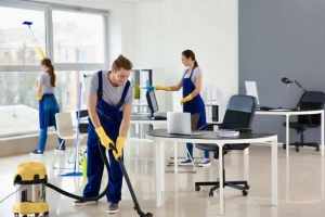Experienced commercial cleaner looking for work 